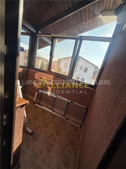 Casa tip duplex - 4 camere - 2 bai - 200mp teren - 15