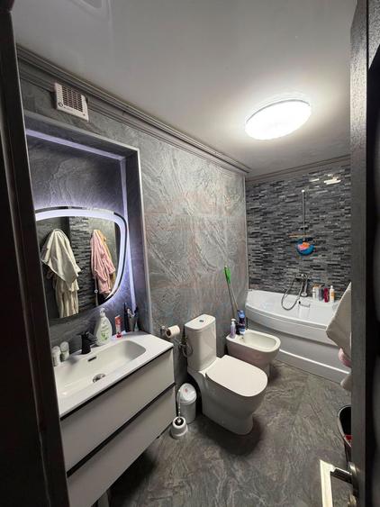 De vanzare apartament 3 camere Parter Mazepa 1
