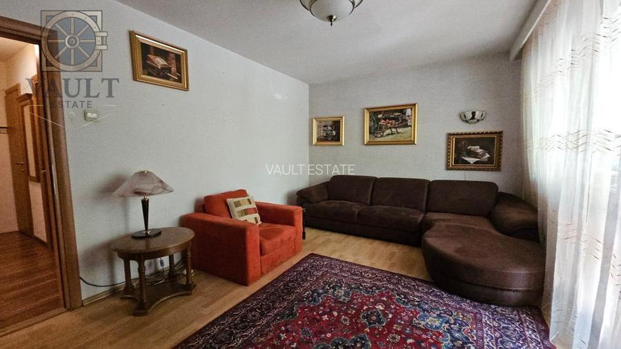 Apartament 3 camere - CENTRALA PROPRIE - zona BRANCOVEANU /HUEDIN - 2