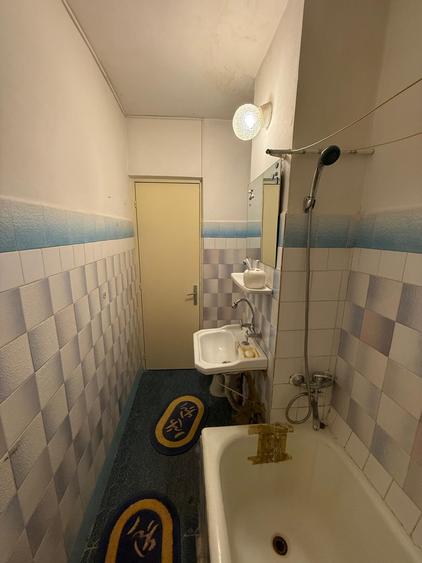 Garsoniera -INEL II - I.C.BRATIANU (SCOALA 8 )- 59.000 EURO(COD E11+E12 )