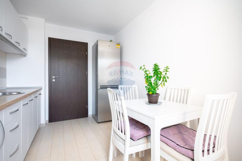 Apartament cu 2 camere la Urban Coresi, două balcoane, parcare + boxă - 17