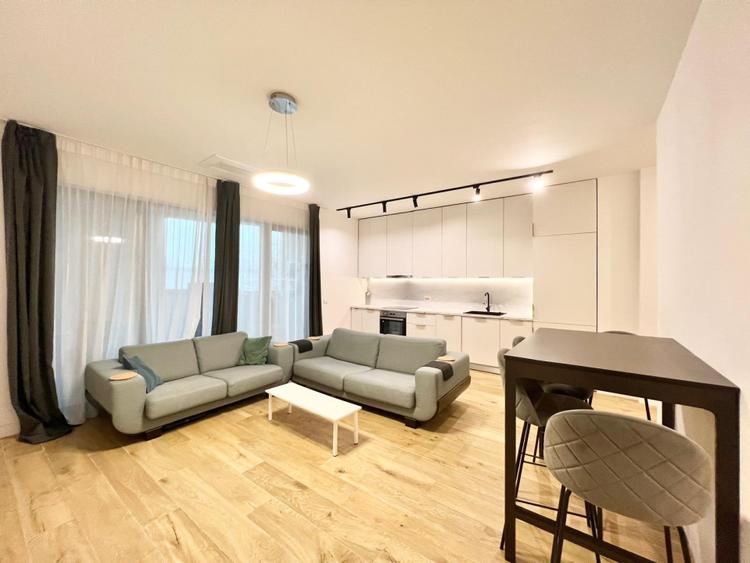 NOU / SUPERB / SPATII GENEROASE / PARTIAL MOBILAT SI UTILAT BLOC BOUTIQUE