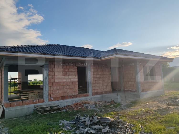 Casa Individuala de vanzare, 3 camere, 120 mp, zona Aerodrom