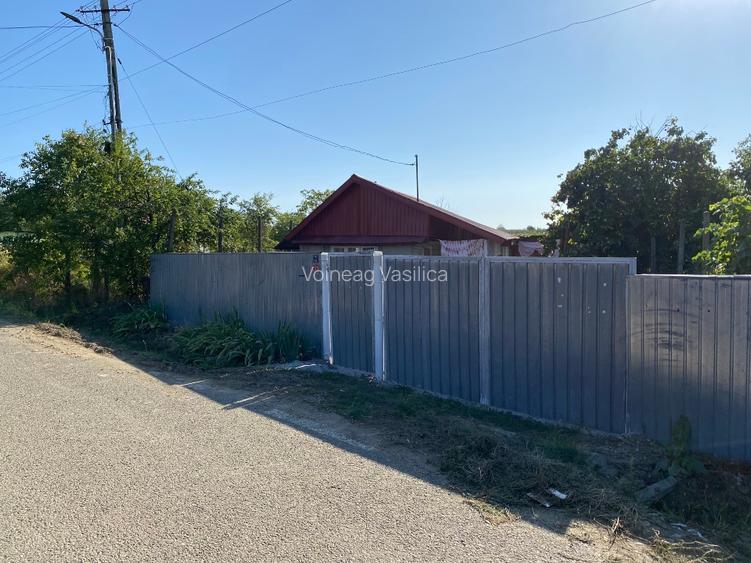 Teren+casa. Vând teren(aprox 2400mp, într-o singură parcela) și casa (49mp), cu. - 4