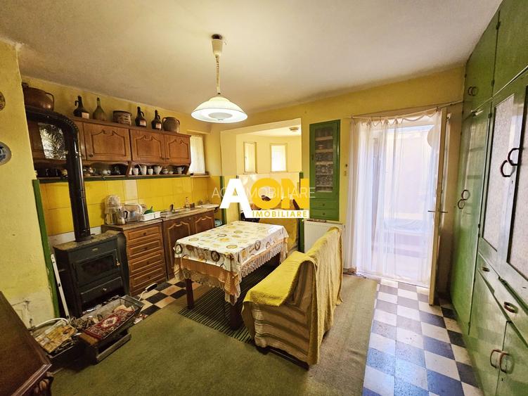 Casa situata in imediata apropiere a Cetatii - 16