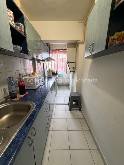 Garsoniera de Vanzare Gorjului Bloc 1981 etaj 3/4 - 6