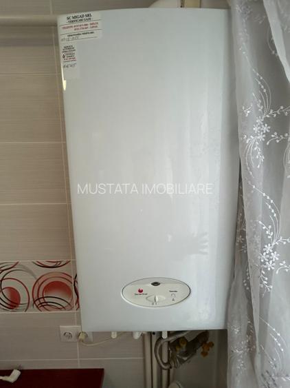 - Apartament La Cheie, 3 camere Calea Galati, suprafata 65mp. - 11