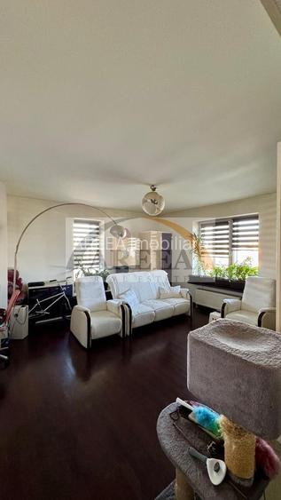 De vanzare - 3 camere decomandat etaj 4 - Splaiul Unirii - 3