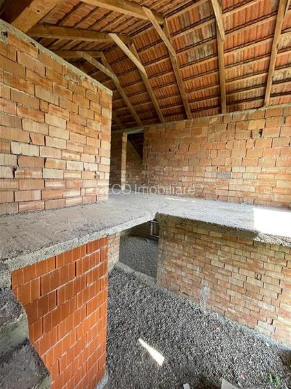 RECO Teren intravilan cu casa in rosu, Zona Vadu Crisului, Bihor - 9