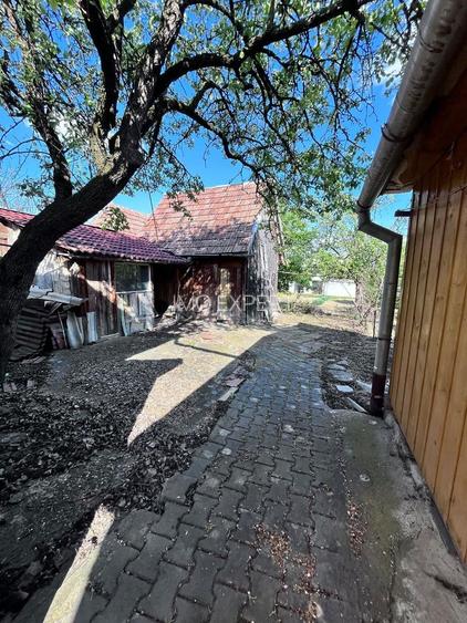 Casa de vanzare cu 3 camere, zona Schit - 9