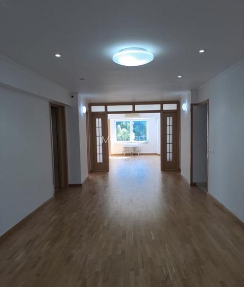 Vânzare apartament de 3 camere Unirii - 4