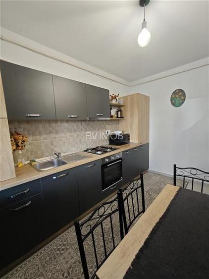 Inchiriere garsoniera decomandata, bloc nou zona Tractorul - 13