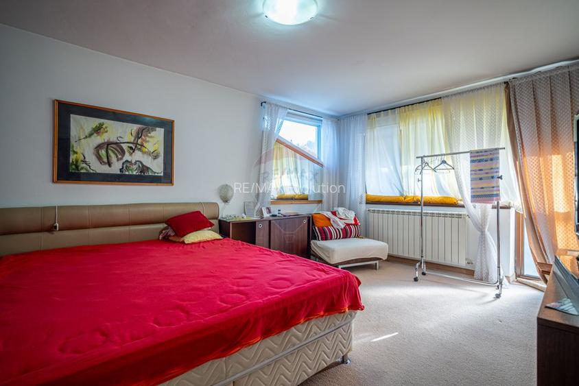 Vila cu 5 camere Sinaia, zonă liniștită, aproape de centrul statiunii - 16