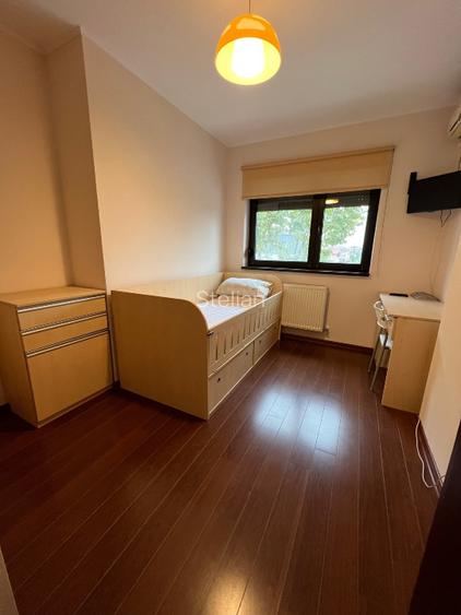 Apartament 3 camere, complet mobilat,utilat, decomandat et 2 din 4 stradal, lift - 5