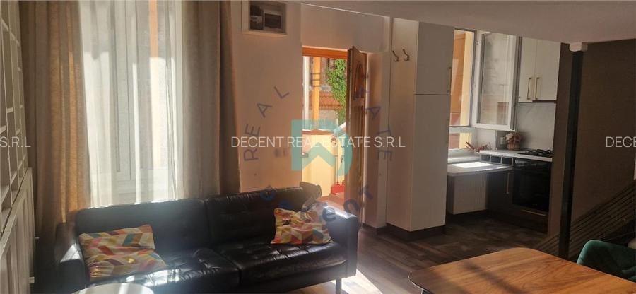 Apartament  la casa 3 camere, Bd. 15 Noiembrie - 2