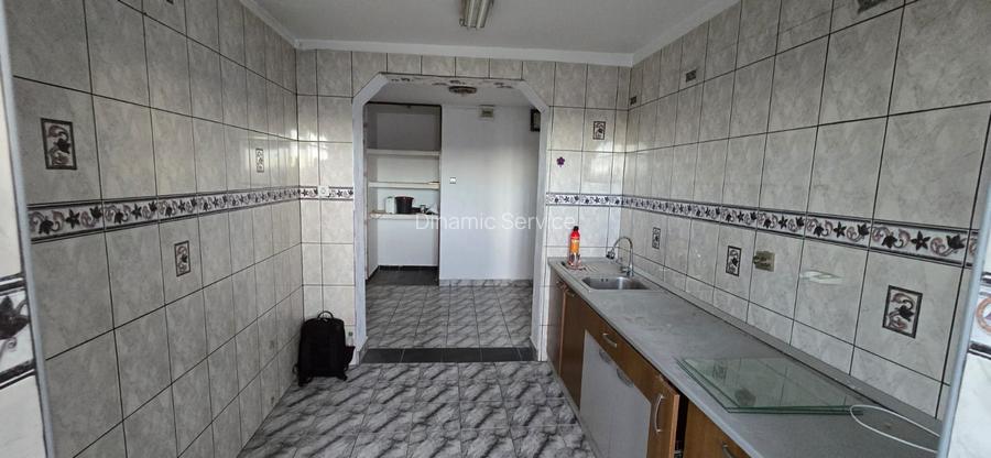 FIZICIENILOR-PENNY, 3 camere, LIBERE, bloc  1983 reabilitat termic - 8