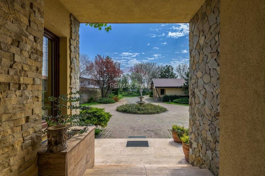 Vilă cu parc, piscină, jacuzzi și foișor, panouri fotovoltaice - 9