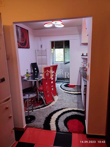 Posibilitate montare centrala proprie, 2 balcoane, decomandat! - 8