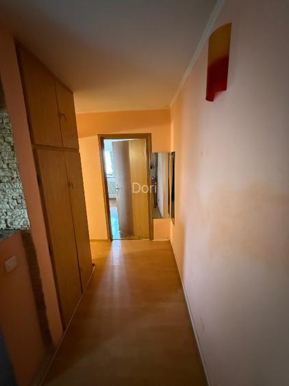 Apartament Decomandat  zona Confectii Negociabil - 4