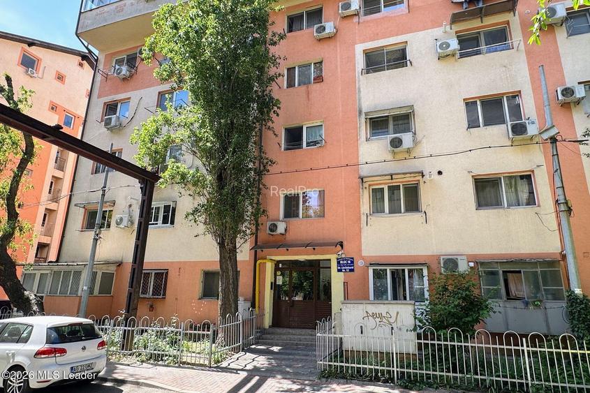 Fizicienilor - Lacramioarei, 3 camere 67 mp, pod 40 mp, modernizat - 15