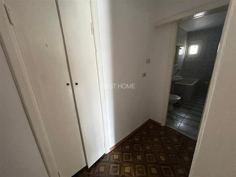 Apartament cu 2 camere de vanzare, etaj 4, zona Sud - 4