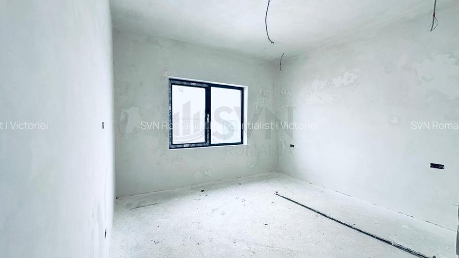 REV2004628 Vila cu pompa de caldura sipanouri solare - 8