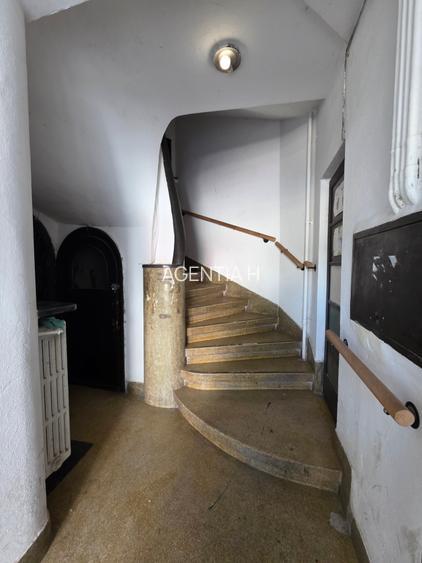 Vanzare apt 2 camere Caderea Bastiliei etaj 1/6 supr 55 mp imobil U3 - 3