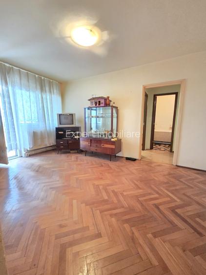 3 Camere confort 1, Zona Garii etaj 2 Liber - 4