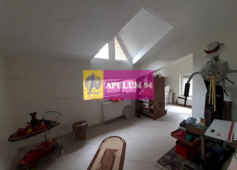 Vilă spațioasă și bine construită lângă București - 32