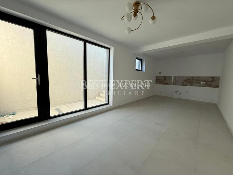 Vila D+P+ET,ansamblu inchis, panouri fotovoltaice,3 locuri parcare Mutare Rapida - 5