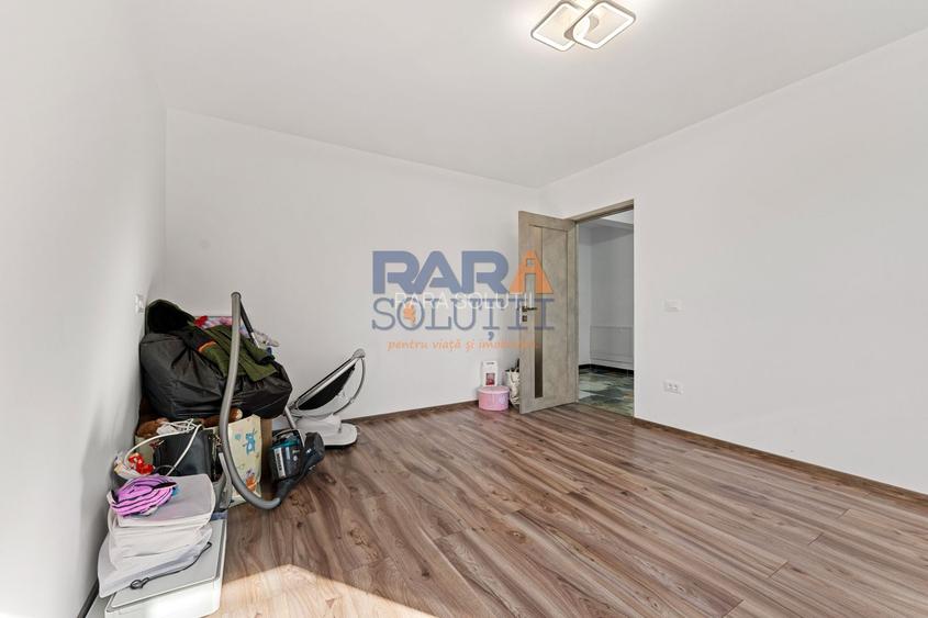 Casă nouă - 2800 mp teren - 9