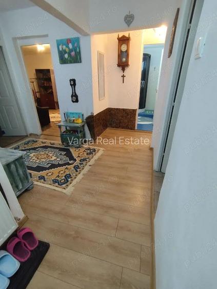 Proprietar, bdul Republicii, apartament 3 camere decomandat, 71 mp. doua bai - 4
