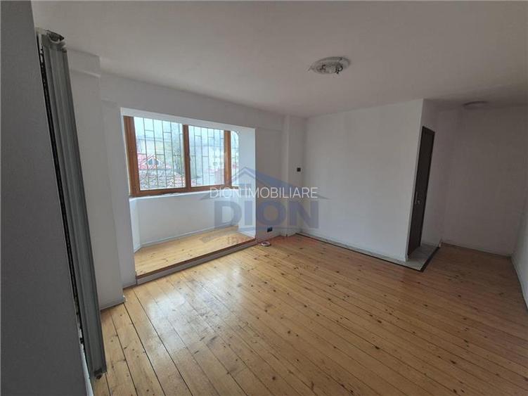 BIROU SPATIU COMERCIAL, TINERETULUI - 12