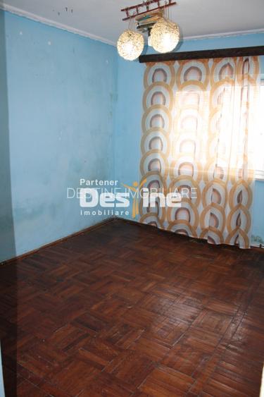 Apartament 3 camere decomandat de 61 mp 2 bai la parter cartier Favorit - Roman - 7