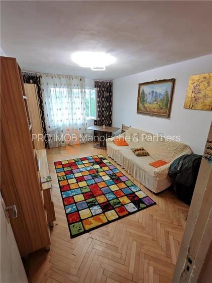 Apartament 3 camere cf 3 semidecomandat zona Micro 14 - 3