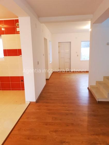 Vila P+E, Stefanesti - Cetate, teren 543 mp - 12