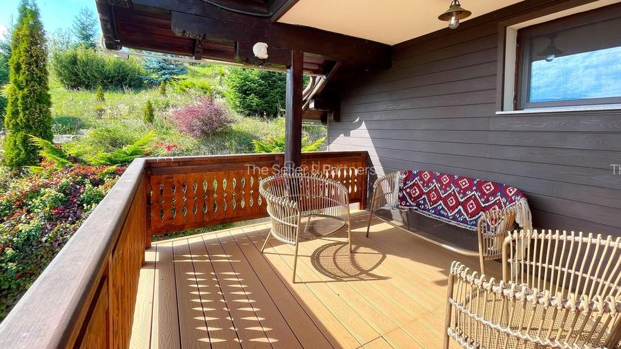 Complex de 3 case pe 18000 mp teren - 22