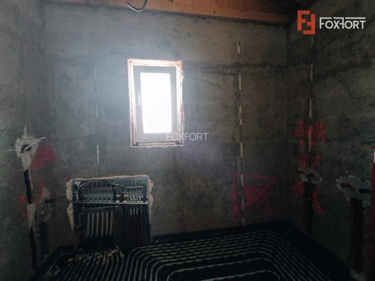 Duplex 4 camere si teren de 300 mp - zona Mosnita Veche  - 8