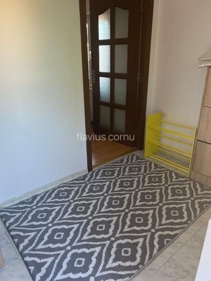 Chirie la casa intrare separată și parcare - 3