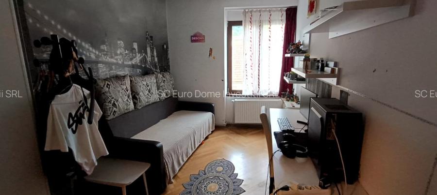 Apartament spatios cu vedere spre Tampa in casa solida - 5