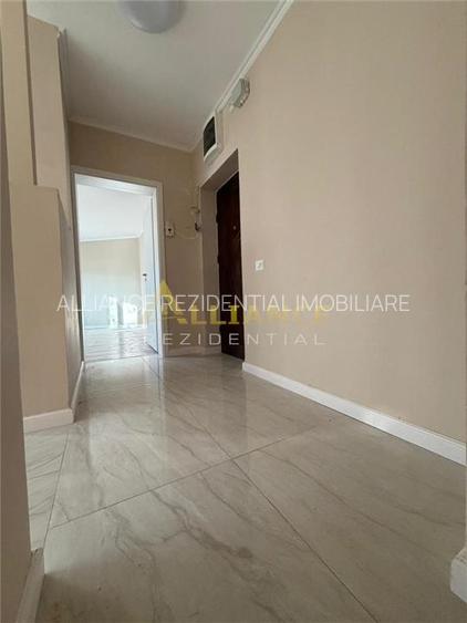 5 Min Metrou Aparatorii Patriei | Apartament 3 camere decomandat - 5