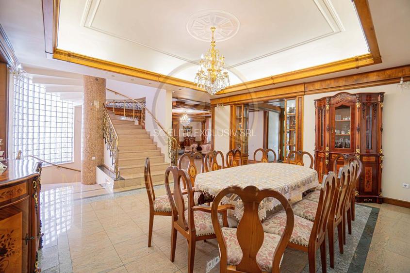 Ultracentral -Cladire impozanta  D+P+2E. - 9