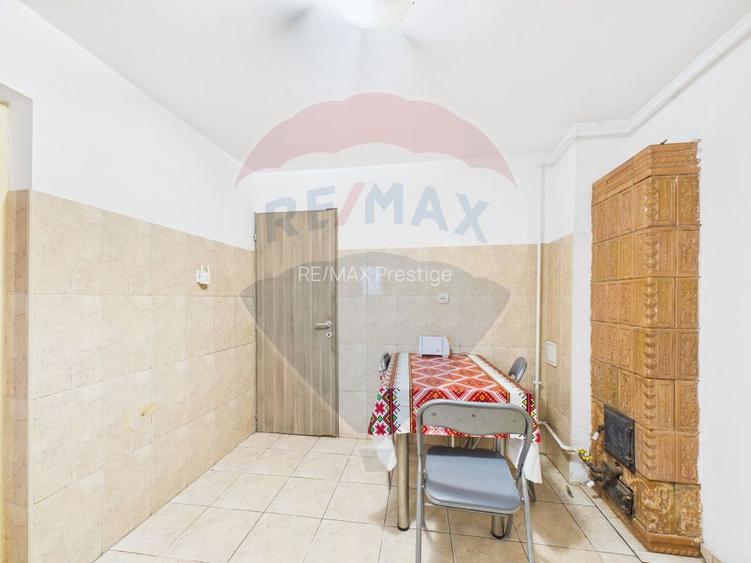 Casă cu două corpuri, ideală pentru firmă, Vitan - 15