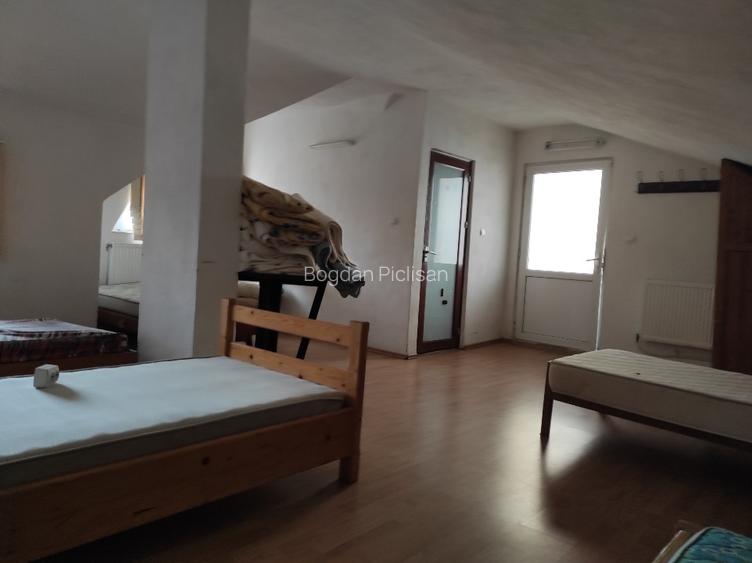 Casă de închiriat 12-20 de persoane!! - 5