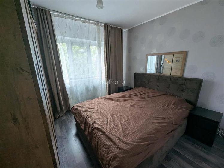 Decomandat 2 camere etaj 2 Zona Lipovei - 7