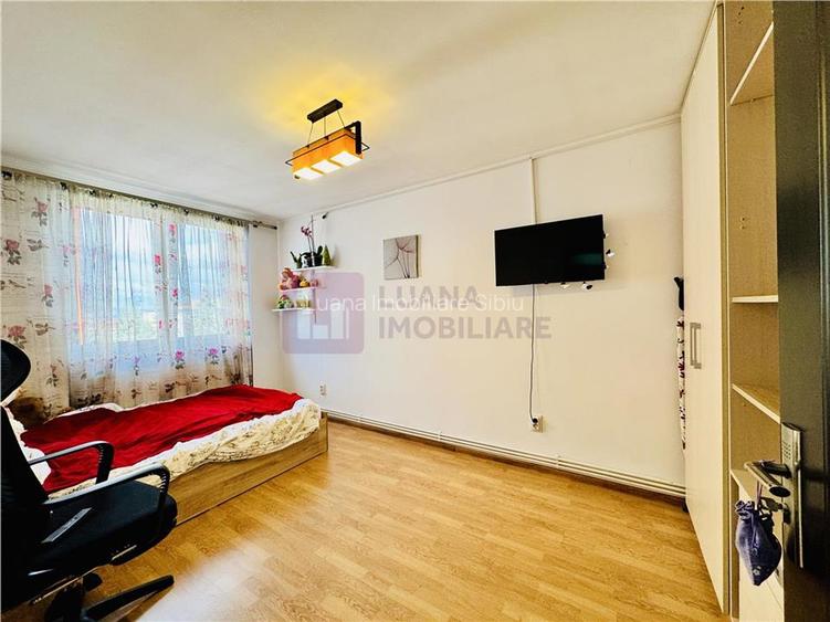 Apartament cu 2 camere de vanzare | Mihai Viteazu | Cedonia | renovat | investi& - 3