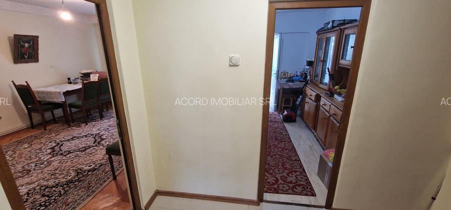 Faleza Nord 4 camere decomandate etajul 2 - 3