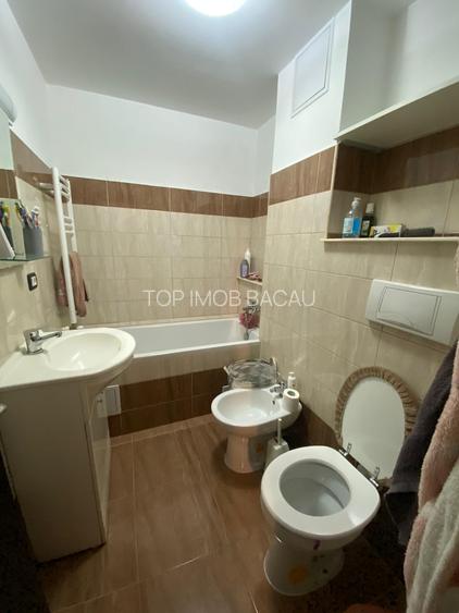 Apartament cu centrala, mobilat si utilat, curat, Piata Sud - 7