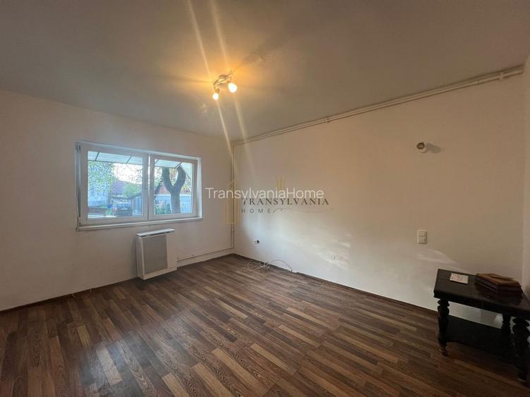 Garsoniera de vanzare, zona centrala - 2