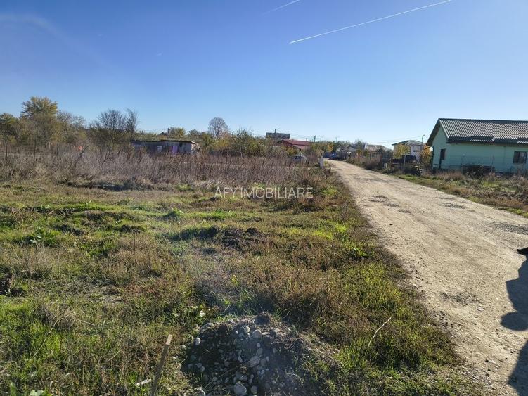 De vanzare teren 1200mp, 1 Decembrie - 3